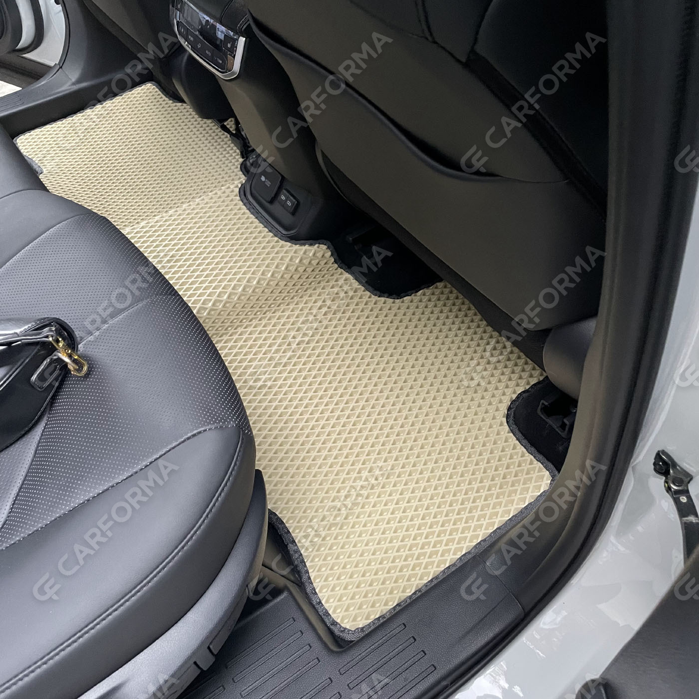 Ворсовые коврики на Toyota Crown Kluger 2021&nbsp;-&nbsp;2026 в Якутске