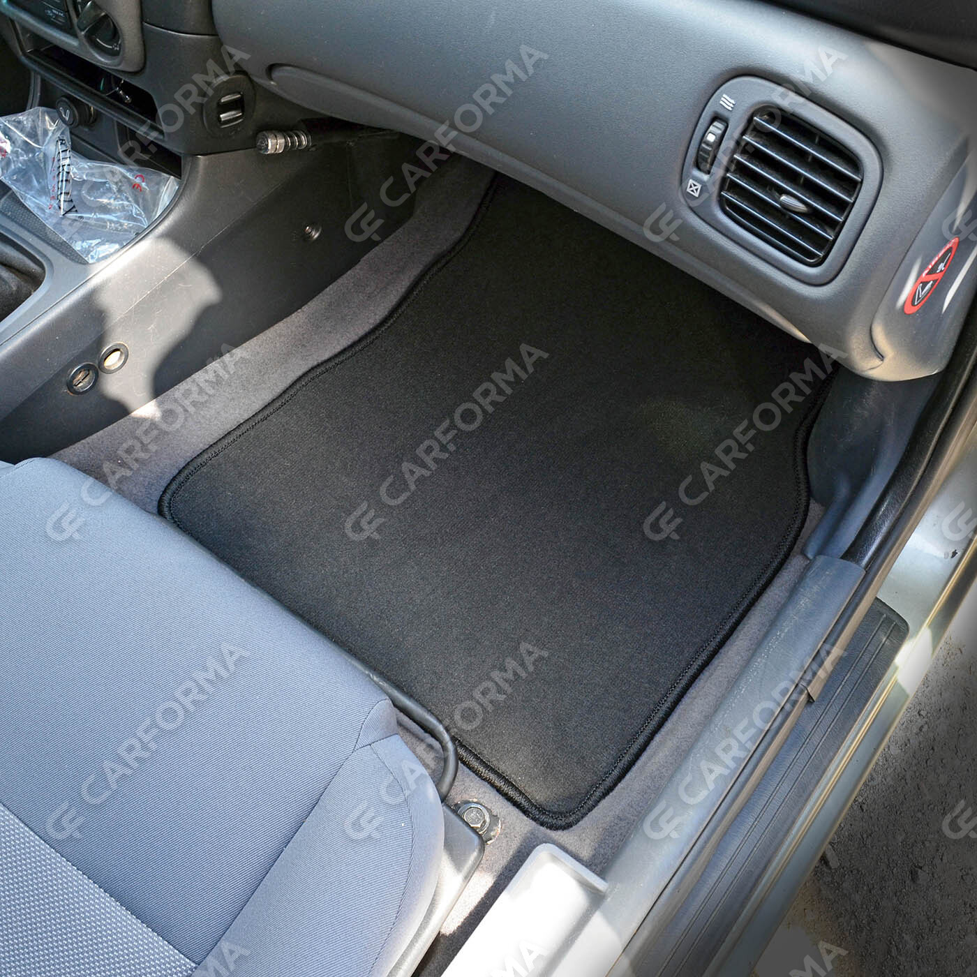Ворсовые коврики на Nissan Almera 2 (N16) 2000&nbsp;-&nbsp;2006 в Якутске