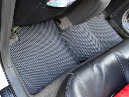 Ворсовые коврики на Toyota Prius (20) 2004 - 2009 в Якутске