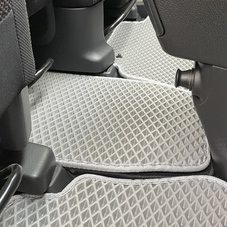 Коврики на Nissan Serena (C27) 2016 - 2022 в Якутске