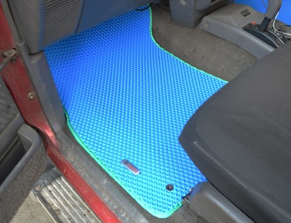 EVA коврики на Toyota Hilux V 1988 - 1997 в Якутске