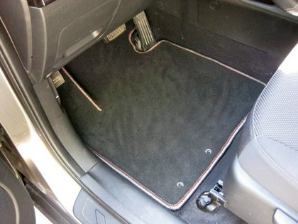 Коврики на KIA Sorento II 2009 - 2012 в Якутске