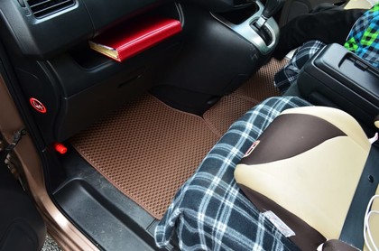 Коврики на Nissan Serena (C27) 2016 - 2022 в Якутске