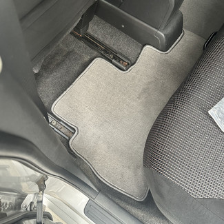 Коврики на Nissan Tiida (C11) 2004 - 2014 в Якутске
