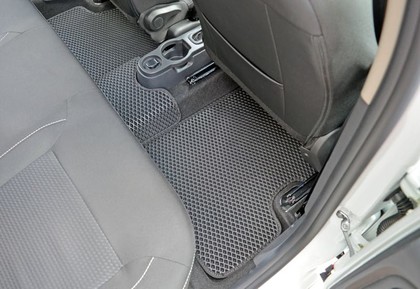 Коврики на Renault Duster I 2011 - 2021 в Якутске