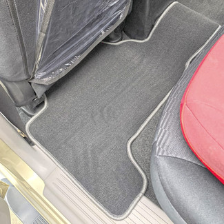 Коврики на Mitsubishi Montero Sport II 2008 - 2016 в Якутске