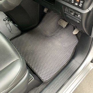 Коврики на Toyota Noah (R80) 2014 - 2021 в Якутске