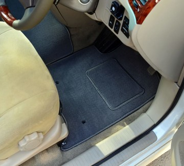 Ворсовые коврики на Toyota Ipsum II 2001 - 2009 в Якутске