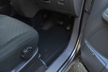 Коврики на Toyota Voxy (R60) 2001 - 2007 в Якутске
