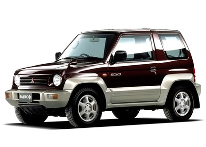 Коврики на Mitsubishi Pajero Junior 1995 - 1998 в Якутске