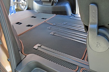 Коврики на Nissan Serena (C26) 2010 - 2016 в Якутске