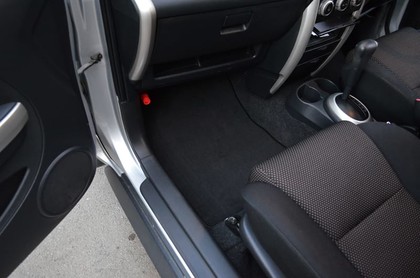 Ворсовые коврики на Toyota Ist I 2002 - 2007 в Якутске
