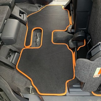 Коврики на Toyota Sienta II 2015 - 2022 в Якутске