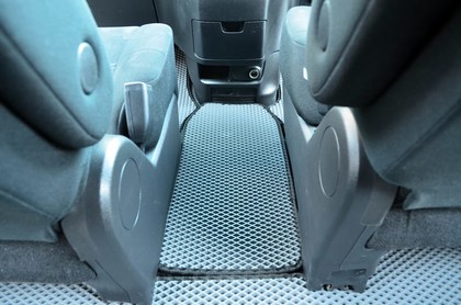 Коврики на Nissan Serena (C26) 2010 - 2016 в Якутске