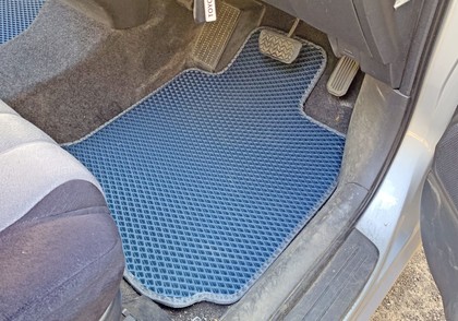 Ворсовые коврики на Toyota Wish I 2003 - 2009 в Якутске