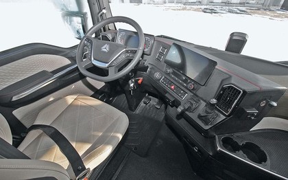 Ворсовые коврики на Howo Sinotruk Sitrak C7H MAX 2023 - 2025 в Якутске