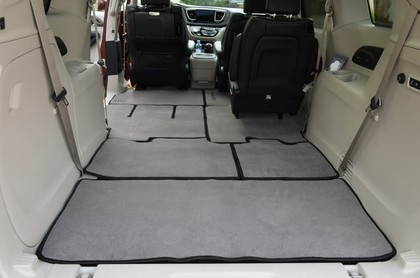 Коврики на Chrysler Pacifica II 2016 - 2025 в Якутске