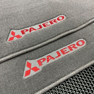 Коврики на Mitsubishi Pajero II 1990 - 2000 в Якутске