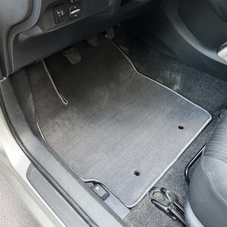 Коврики на Toyota Auris I 2006 - 2012 в Якутске