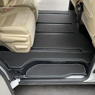 Коврики на Toyota Vellfire (H30) 2015 - 2023 в Якутске