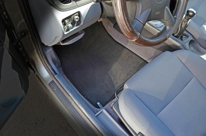 Коврики на Nissan Almera II (N16) 2000 - 2006 в Якутске
