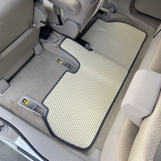 Коврики на Toyota Raum II 2003 - 2011 в Якутске