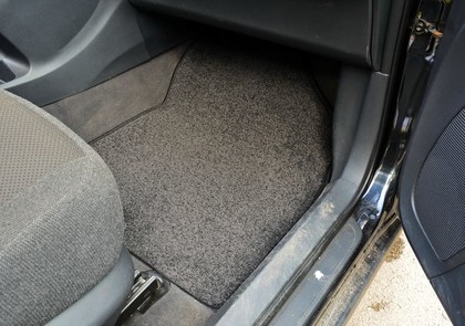 Коврики на Toyota Auris I 2006 - 2012 в Якутске
