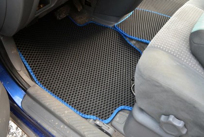Коврики на Mazda MPV II 1999 - 2006 в Якутске