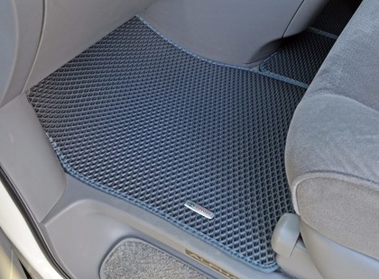 Коврики на Toyota Alphard (H10) 2002 - 2008 в Якутске