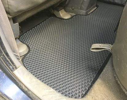 Коврики на Mazda Tribute 2000 - 2007 в Якутске