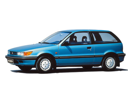 Коврики на Mitsubishi Colt III 1988 - 1992 в Якутске