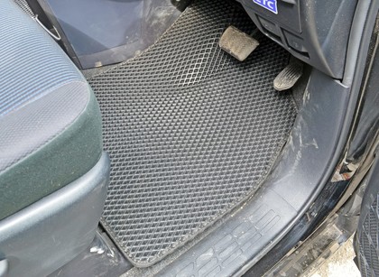 Коврики на Toyota Voxy (R80) 2014 - 2021 в Якутске