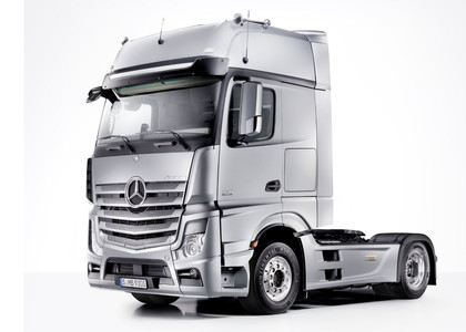 Ворсовые коврики на Mercedes Actros MP4 MP5 тягач GigaSpace 2011 - 2025 в Якутске