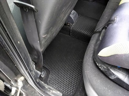 Коврики на Renault Sandero I 2009 - 2014 в Якутске