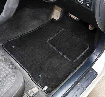 Коврики на Toyota Altezza 1998&nbsp;-&nbsp;2005 в Якутске