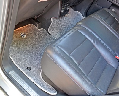 Ворсовые коврики на Volkswagen Touareg I 2002 - 2010 в Якутске