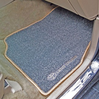 Коврики на Toyota Land Cruiser 100 1998 - 2007 в Якутске