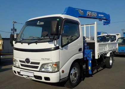 Ворсовые коврики на Hino 300 I узкая кабина 1999 - 2015 в Якутске