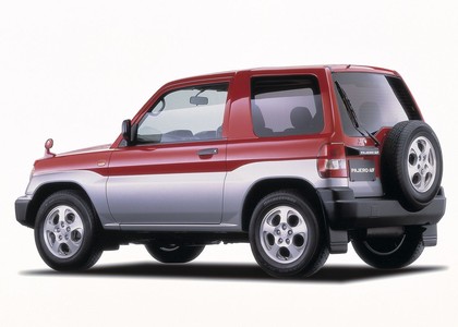 EVA коврики на Mitsubishi Pajero iO 1998 - 2007 в Якутске