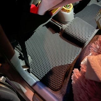 Ворсовые коврики на Toyota Vitz I 1998 - 2005 в Якутске