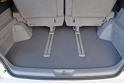 Коврики на Toyota Alphard (H10) 2002 - 2008 в Якутске