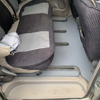 Коврики на Toyota Estima II 2000 - 2005 в Якутске