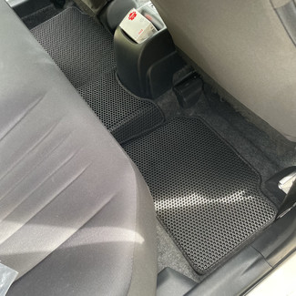Ворсовые коврики на Toyota Yaris IV 2019 - 2025 в Якутске