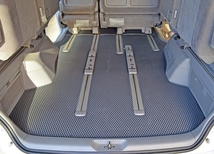 Коврики на Toyota Alphard (H10) 2002 - 2008 в Якутске
