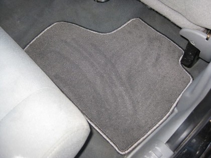 Коврики на Jeep Cherokee (KJ) 2001 - 2007 в Якутске