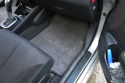 Коврики на Nissan Tiida (C11) 2004 - 2014 в Якутске