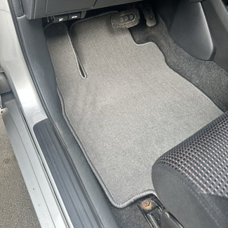 Коврики на Nissan Tiida (C11) 2004 - 2014 в Якутске