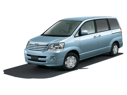 Коврики на Toyota Noah (R60) 2001 - 2007 в Якутске