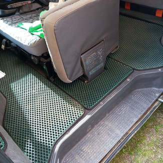 Коврики на Mitsubishi Delica 3 1986 - 1999 в Якутске