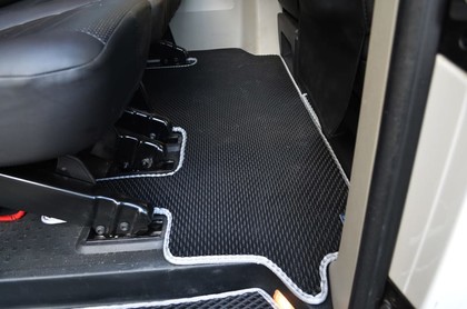 Ворсовые коврики на Volkswagen Caravelle (T6) 2015 - 2019 в Якутске